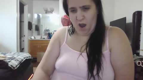 Snapshot of missanonhaha chatting on 12/18/25, 07:20 Succubus Angel online show from 12/18/25, 07:20