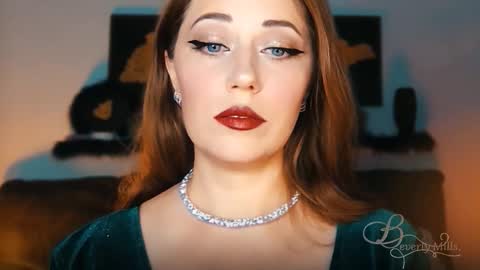 The divine Beverly online show from 09/18/25, 08:11