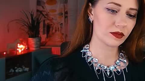 Snapshot of missbeverlymills chatting on 02/10/26, 05:33 The divine Beverly online show from 02/10/26, 05:33