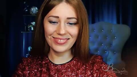 Snapshot of missbeverlymills chatting on 04/15/26, 10:10 The divine Beverly online show from 04/15/26, 10:10