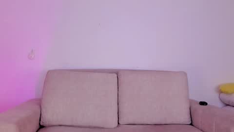 Snapshot of missbianca1 chatting on 11/19/25, 12:05 Bianca Torres online show from 11/19/25, 12:05