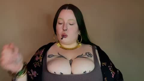 Snapshot of missbika chatting on 07/07/26, 04:11 Miss Bika online show from 07/07/26, 04:11