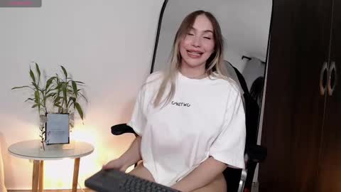 Snapshot of missblair12 chatting on 03/01/25, 11:26 MissBlair online show from 03/01/25, 11:26