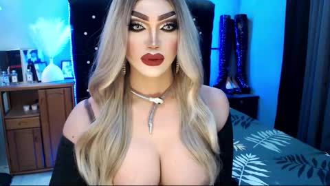 Snapshot of misschannel4sub chatting on 02/01/25, 01:34 PRIESTESS CHANNEL online show from 02/01/25, 01:34