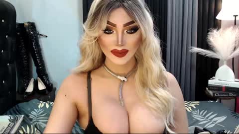 Snapshot of misschannel4sub chatting on 02/16/25, 06:54 PRIESTESS CHANNEL online show from 02/16/25, 06:54