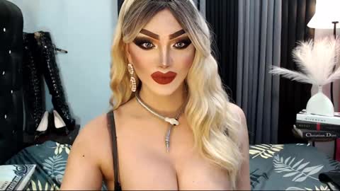 Snapshot of misschannel4sub chatting on 02/16/25, 09:59 PRIESTESS CHANNEL online show from 02/16/25, 09:59