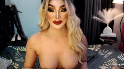 Snapshot of misschannel4sub chatting on 03/01/25, 11:50 PRIESTESS CHANNEL online show from 03/01/25, 11:50