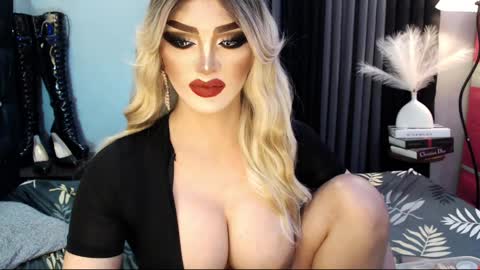 Snapshot of misschannel4sub chatting on 03/05/25, 03:08 PRIESTESS CHANNEL online show from 03/05/25, 03:08