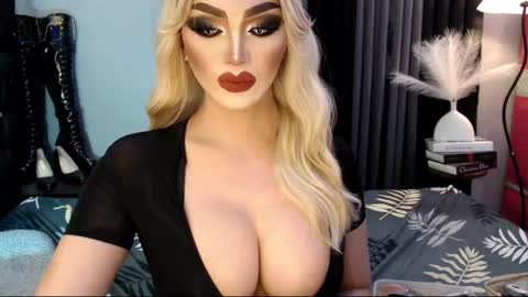 Snapshot of misschannel4sub chatting on 03/05/25, 11:49 PRIESTESS CHANNEL online show from 03/05/25, 11:49