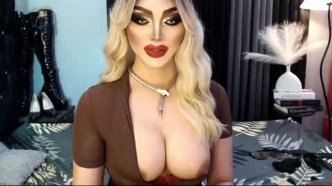 Snapshot of misschannel4sub chatting on 03/07/25, 10:32 PRIESTESS CHANNEL online show from 03/07/25, 10:32