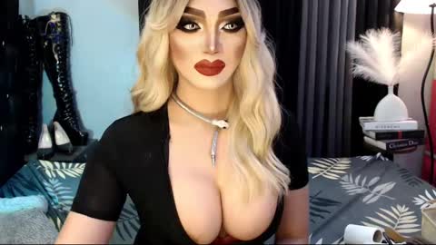 Snapshot of misschannel4sub chatting on 03/10/25, 01:01 PRIESTESS CHANNEL online show from 03/10/25, 01:01