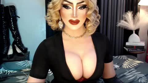 Snapshot of misschannel4sub chatting on 09/15/25, 01:38 PRIESTESS CHANNEL online show from 09/15/25, 01:38