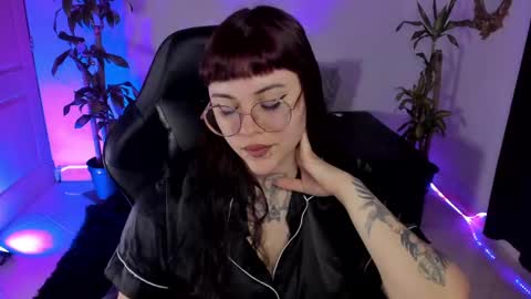 Missy Charlottte.  Hey remember to give me a thumbs up ty online show from 03/05/25, 04:34