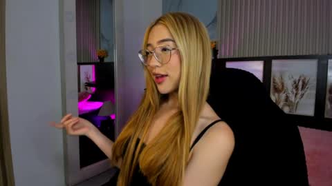 Snapshot of misscheelsee_as chatting on 09/16/25, 10:00 misscheelsee_as online show from 09/16/25, 10:00