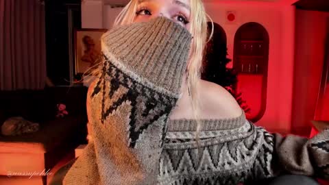 Snapshot of misschloe__ chatting on 12/13/24, 04:00 Chloe freelance model Please your thumbs up are important online show from 12/13/24, 04:00