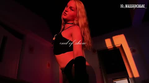 Snapshot of misschloe__ chatting on 01/05/25, 07:07 Chloe freelance model Please your thumbs up are important online show from 01/05/25, 07:07