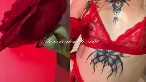 Snapshot of misschloe__ chatting on 02/20/25, 11:10 Chloe freelance model Please your thumbs up are important online show from 02/20/25, 11:10