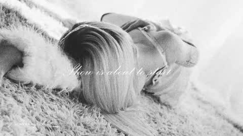 Snapshot of misschloe__ chatting on 09/13/25, 11:48 Chloe freelance model Please your thumbs up are important online show from 09/13/25, 11:48