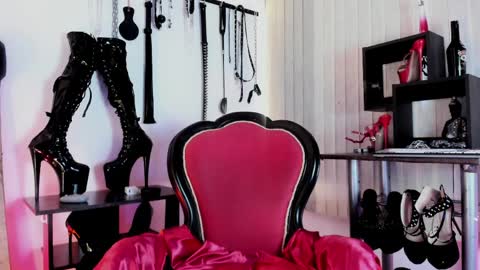 Missdarklady online show from 04/06/26, 10:22