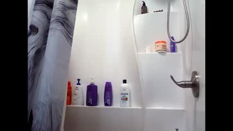 MissEeva online show from 12/24/24, 10:06