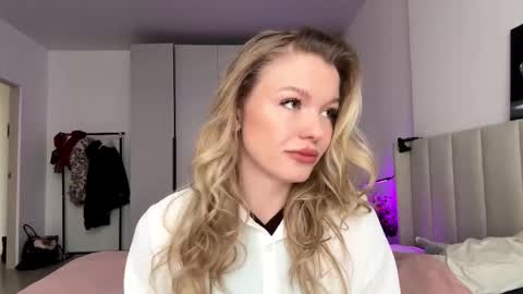 Viola online show from 01/16/26, 08:07