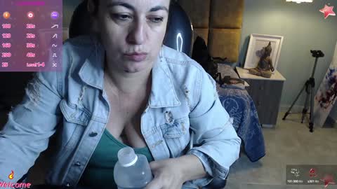 Snapshot of missgomezz_ chatting on 02/05/25, 10:41 Maria Gomezz online show from 02/05/25, 10:41