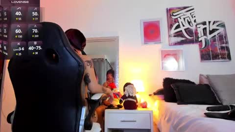 Annie online show from 12/18/24, 02:10