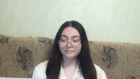 missis mona online show from 10/04/25, 07:39