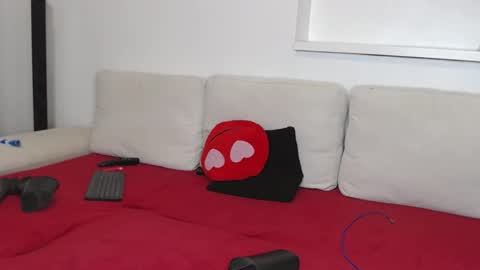 missjenifer online show from 02/05/26, 08:46