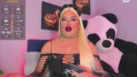 kassandra lazcano online show from 09/17/25, 01:18