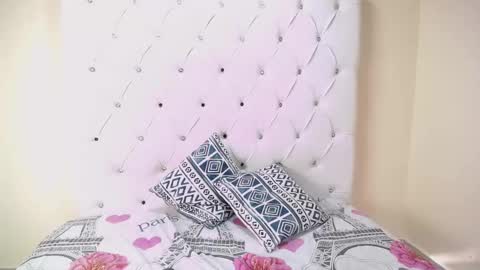 Danna online show from 02/14/25, 08:37