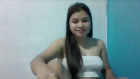 Snapshot of misskitty2xxx chatting on 03/07/25, 12:37 Merry online show from 03/07/25, 12:37