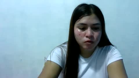 Snapshot of misskitty2xxx chatting on 11/24/25, 06:40 Merry online show from 11/24/25, 06:40