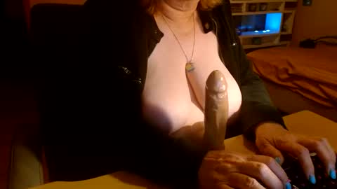 MissKittyFox online show from 02/06/26, 05:56