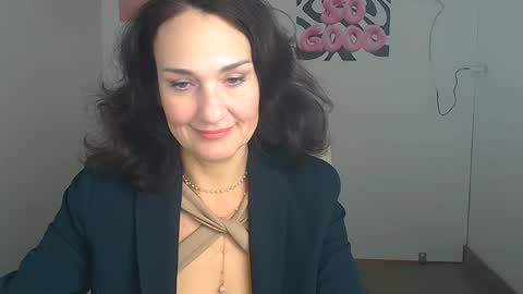 Christina online show from 04/09/26, 11:26