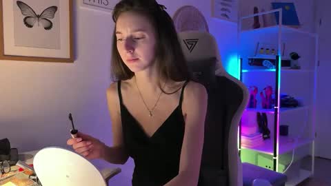 misslalii online show from 03/01/26, 04:42