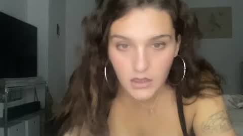 misslia101 online show from 09/10/25, 01:16