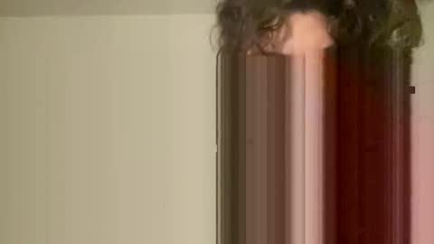 misslia101 online show from 10/22/25, 03:40