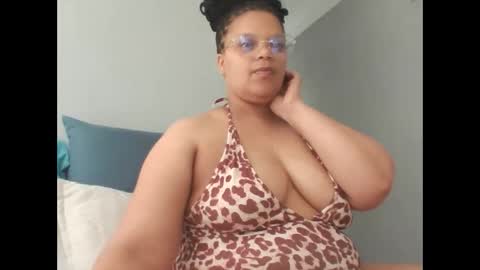 Snapshot of misslustxxx chatting on 02/01/26, 11:31 misslustxxx online show from 02/01/26, 11:31