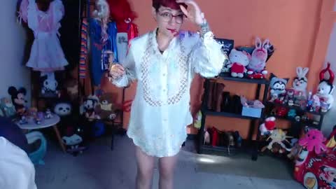 Miss Mia online show from 05/04/26, 02:24