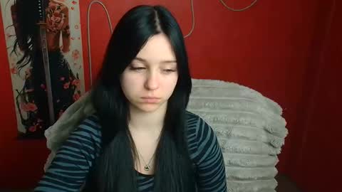 Mia online show from 03/11/26, 12:22