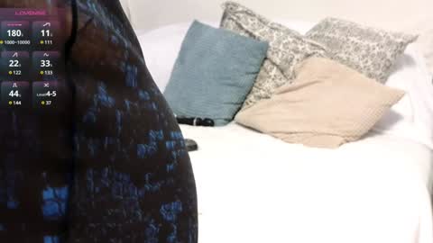 Snapshot of missmiamor chatting on 01/25/25, 09:57 Mia online show from 01/25/25, 09:57