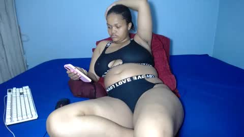 mimmi online show from 09/13/25, 07:08