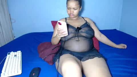 mimmi online show from 09/27/25, 07:35