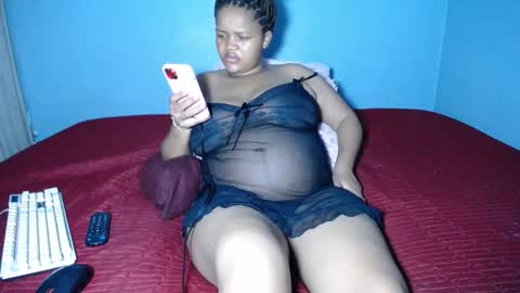 mimmi online show from 11/26/25, 05:14