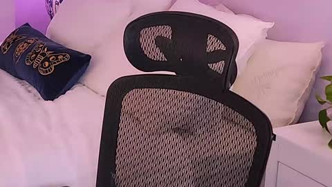 Mina online show from 01/07/26, 12:24