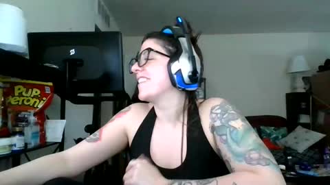 Snapshot of missmonatoyou chatting on 02/26/26, 01:43 MissMona online show from 02/26/26, 01:43