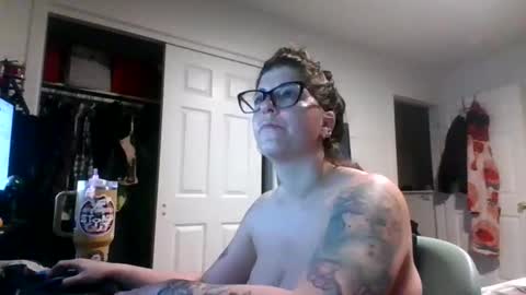 MissMona online show from 04/17/26, 10:29