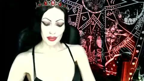 MissMoonDoll online show from 05/20/26, 04:51