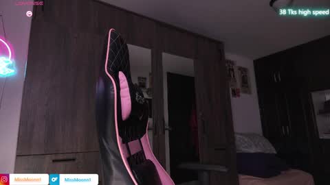 MissMoon online show from 03/28/26, 06:07